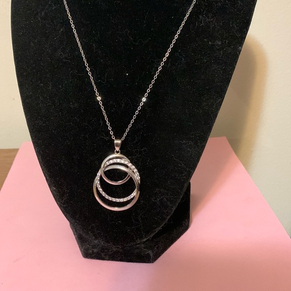 Beautiful necklace, 18” - Picture 2 of 5